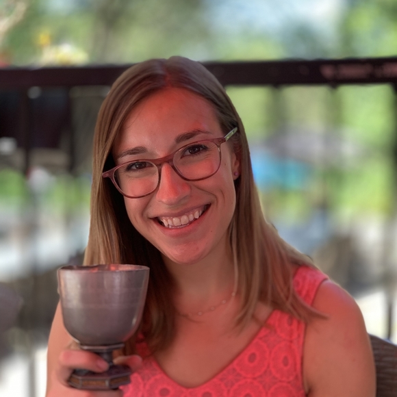 Meet your Posher, Connie - Picture 3 of 3